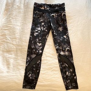Lululemon Leggings - Size 4